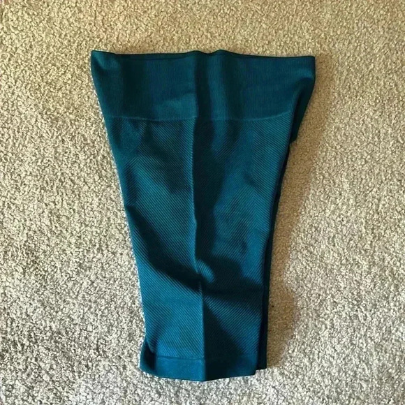 🆕 Maurices Super High Rise Seamless 8in Bermuda Bike Short-Size XS - Picture 5 of 7